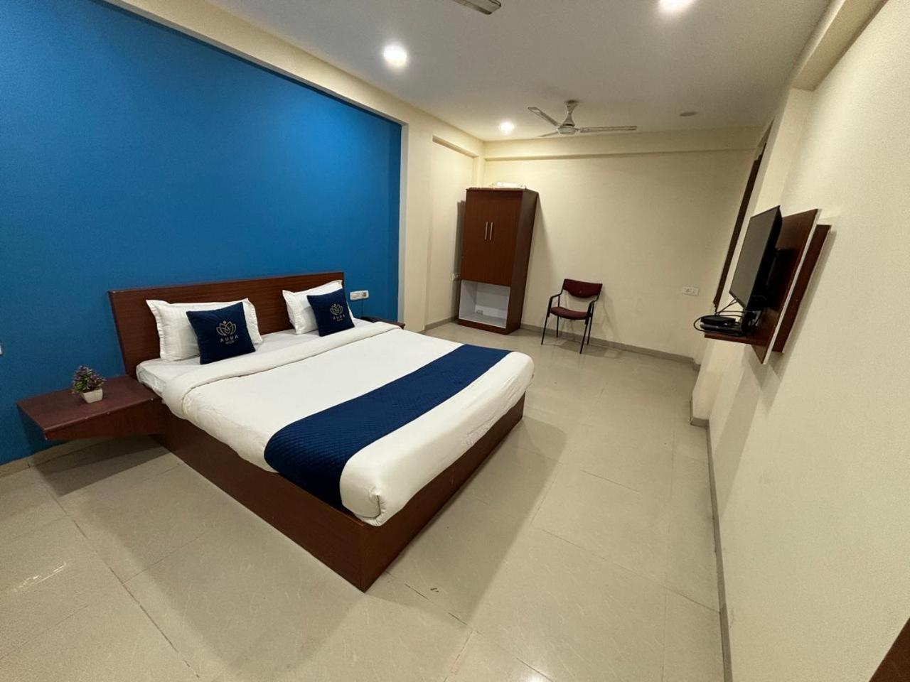 Hotel Aura Inn 인도르 외부 사진